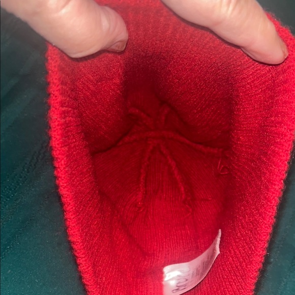Youth Nike Red Knit Beanie- stretchy with classic logo - Picture 6 of 9